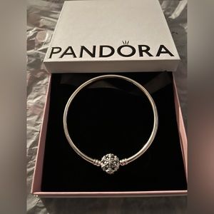 Pandora Charm Bracelet (Bangle) SnowFlake Clasp